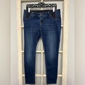 Isabel Maternity  by Ingrid & Isabel denim jeggings , size 6/28 !